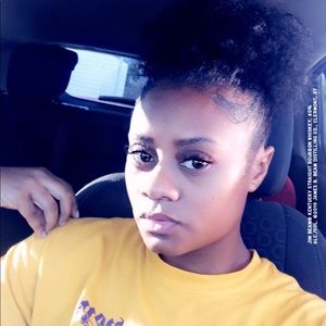 Meet your Posher, Ciera